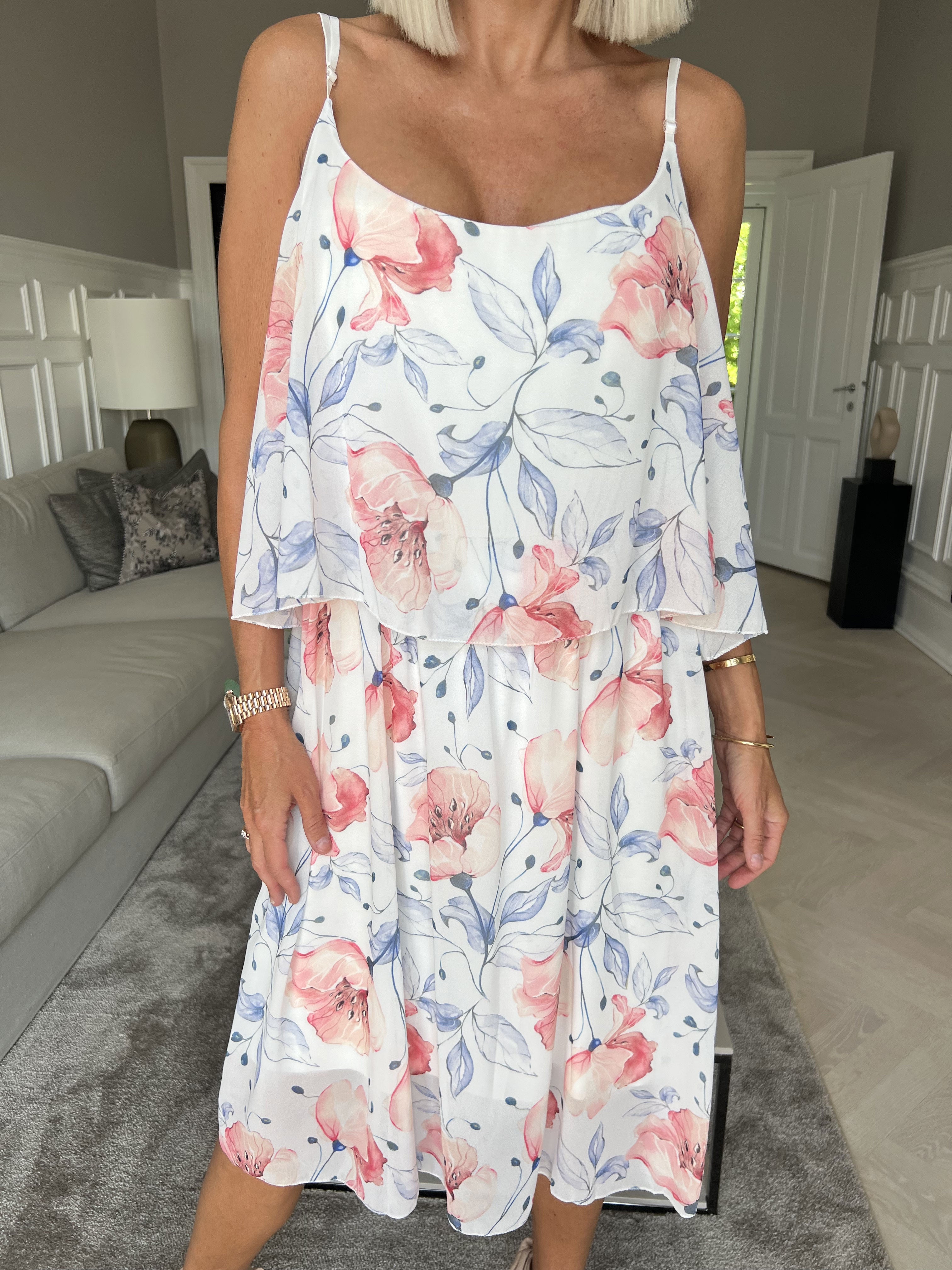 Pavo - Sød sommerkjole med chiffonlag yderst